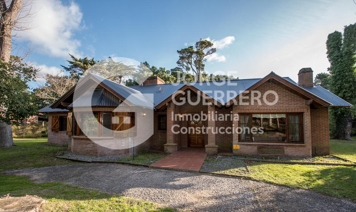 #4828426 | Alquiler Temporal | Casa | Carilo (Jorge Guerrero Inmobiliaria Construcciones)