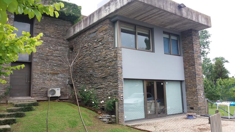 #5112972 | Sale | House | City Bell (Alberto Dacal)