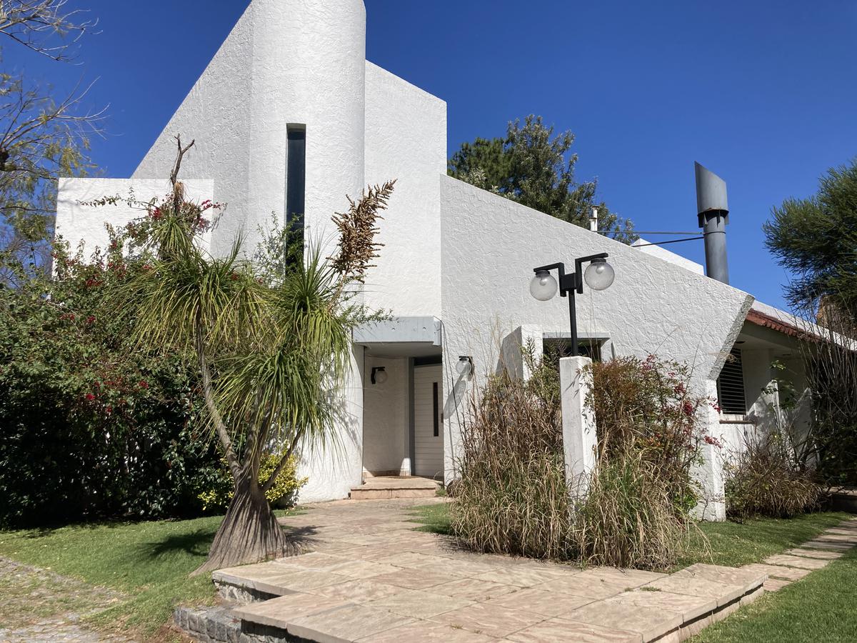 #3178050 | Venta | Casa | Country Club Los Cardales (Lanza y Asociados Brokers)