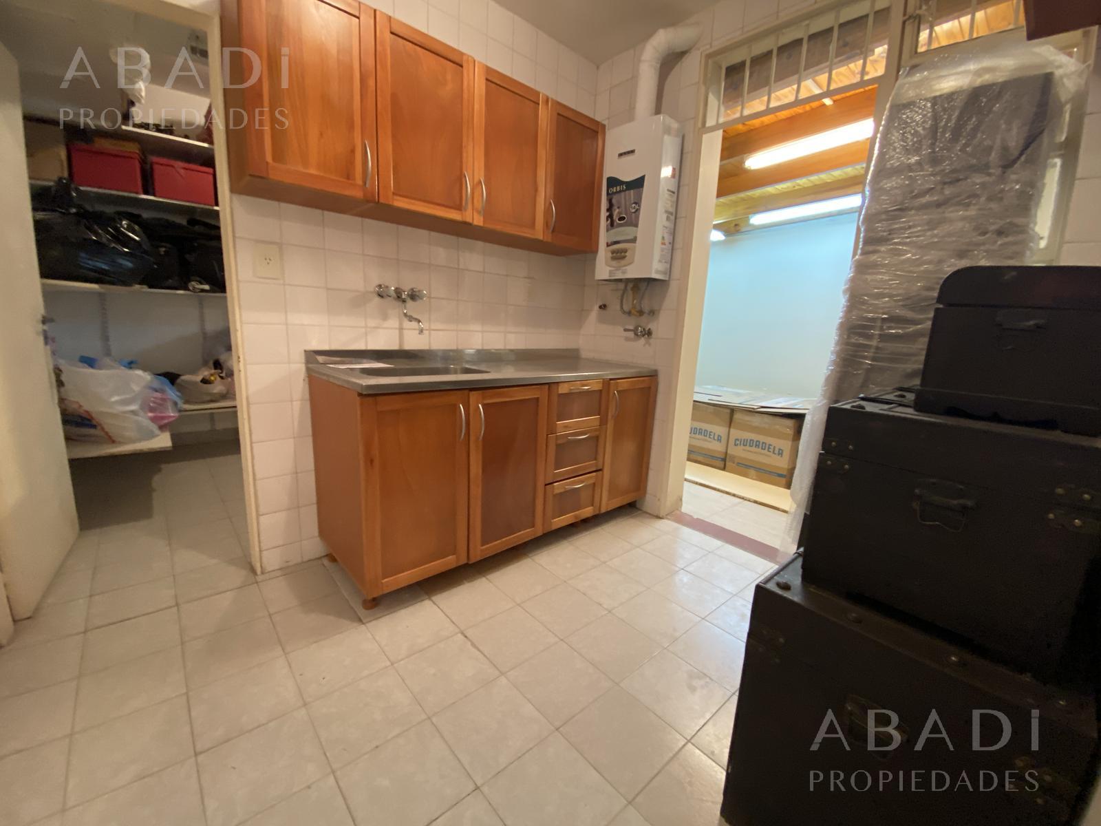 #4987514 | Venta | Local | Recoleta (Abadi)