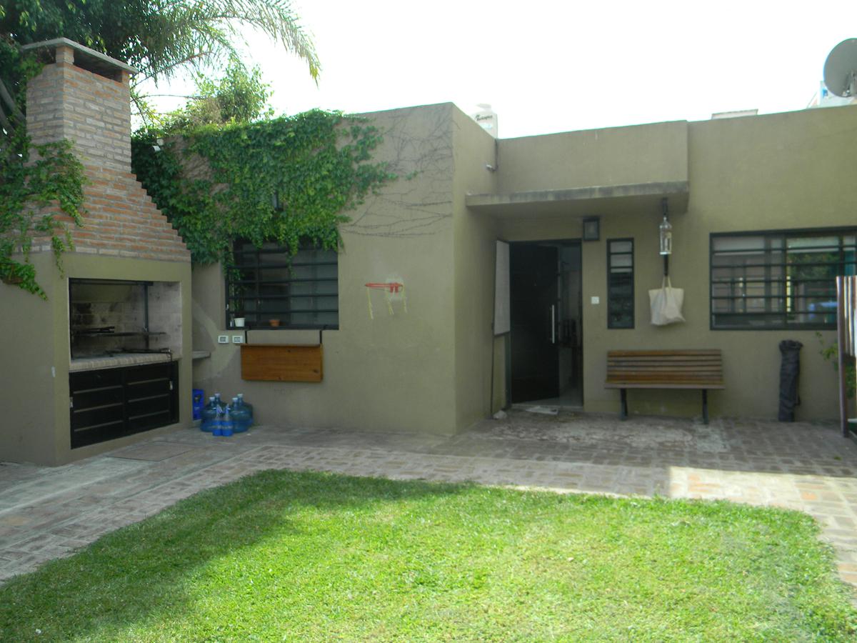#5132940 | Venta | Casa | San Isidro Barrio Carreras (Matias y Nicolas Hyland)