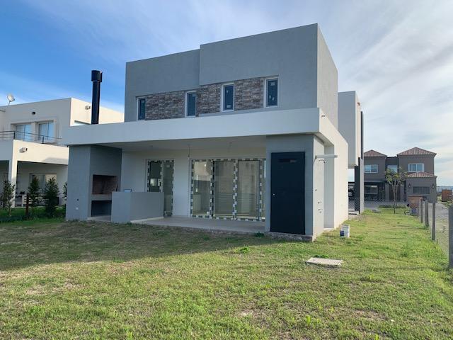 #4997521 | Sale | House | Los Castaños (Paulino Propiedades)