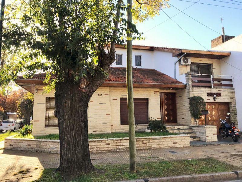 #1297767 | Sale | House | Martinez (DANIEL A FIORITO PROPIEDADES)