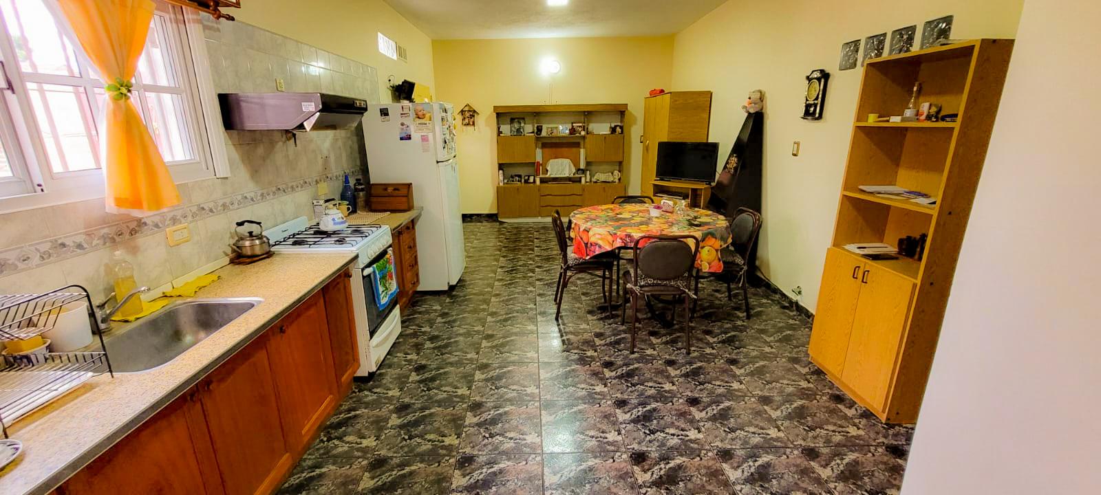 #5040510 | Venta | Casa | Villa España (Daniela Valdez)