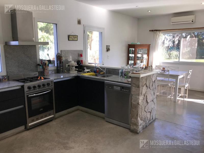 #1264129 | Venta | Casa | Villa Rosa (MOSQUERA&GALLASTEGUI)