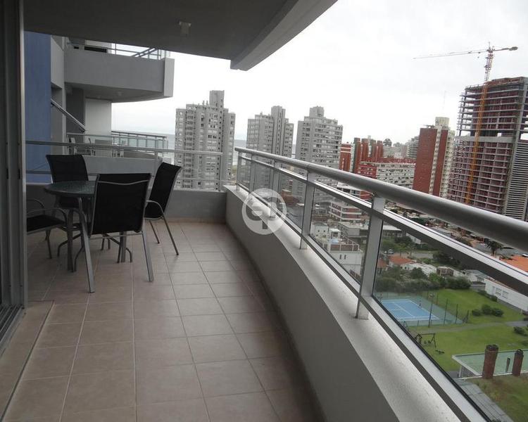 #3238689 | Temporary Rental | Apartment | Playa Brava (Emiliano Pedrozo)