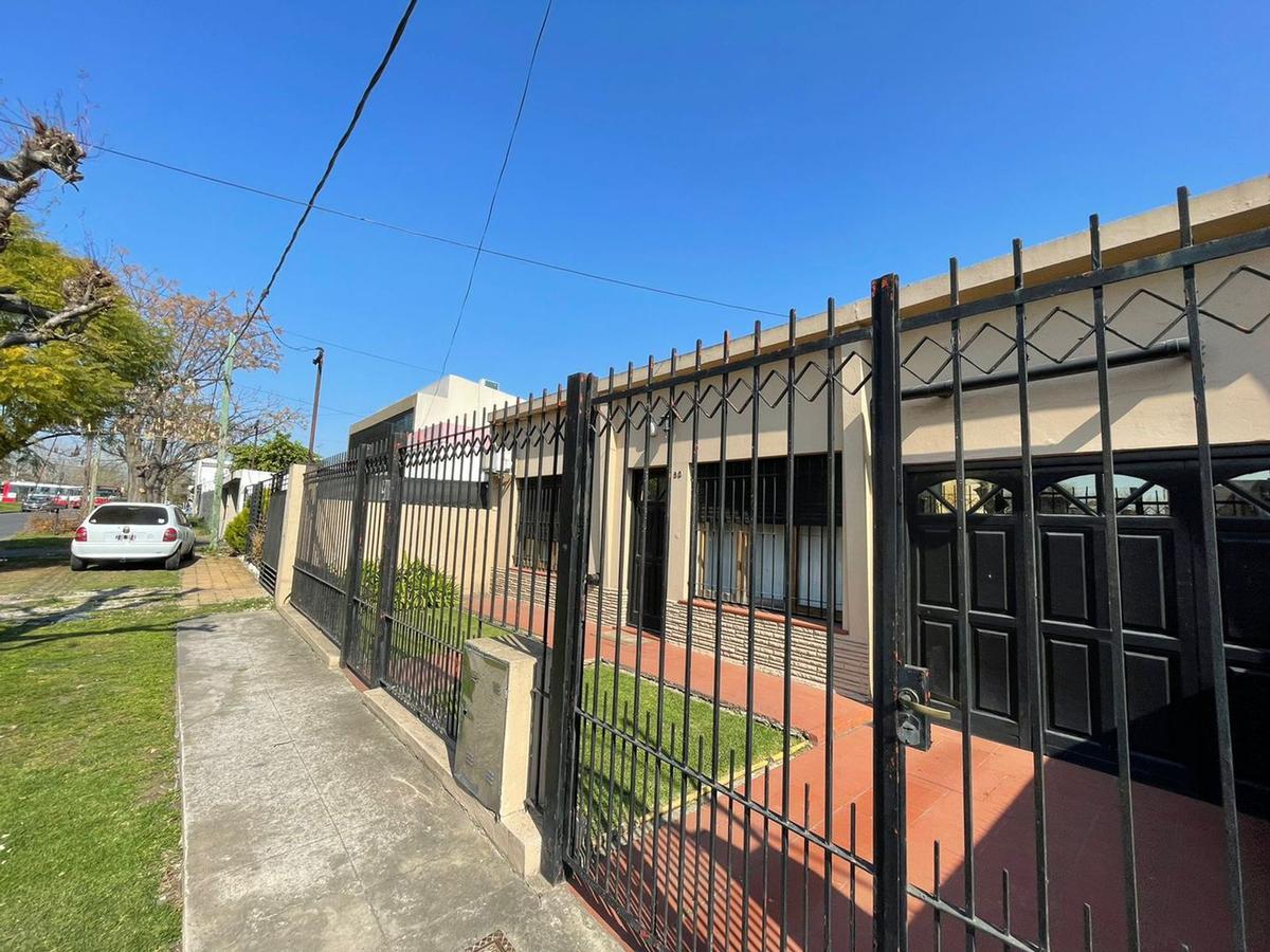 #2037987 | Venta | Casa | Barrio Norte (Estudio Yacoub)