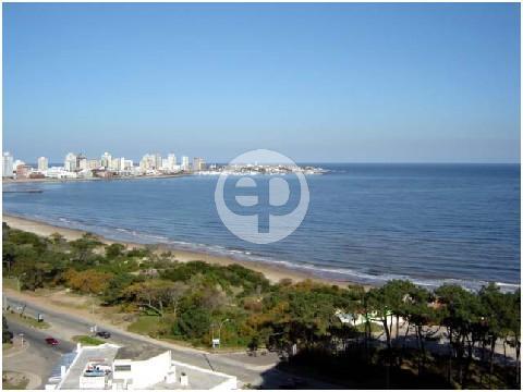#3238779 | Temporary Rental | Apartment | Playa Mansa (Emiliano Pedrozo)