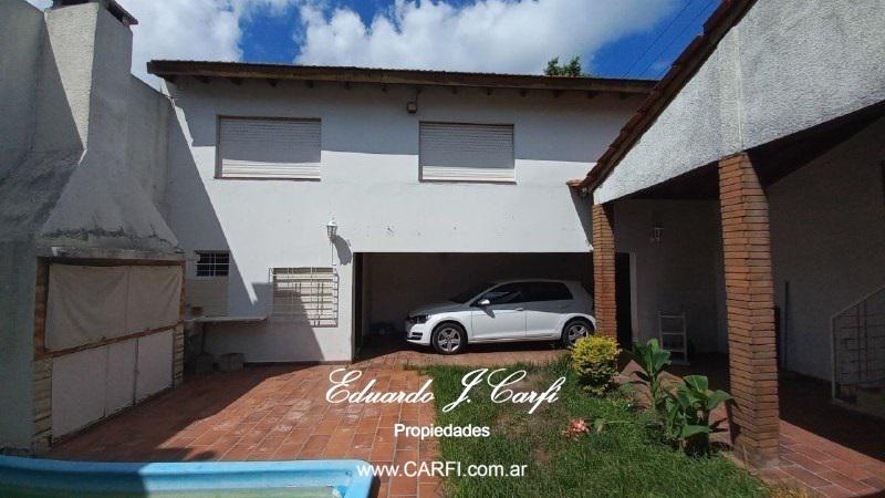 #2503034 | Venta | Casa | Castelar Norte (EDUARDO J. CARFI Propiedades)