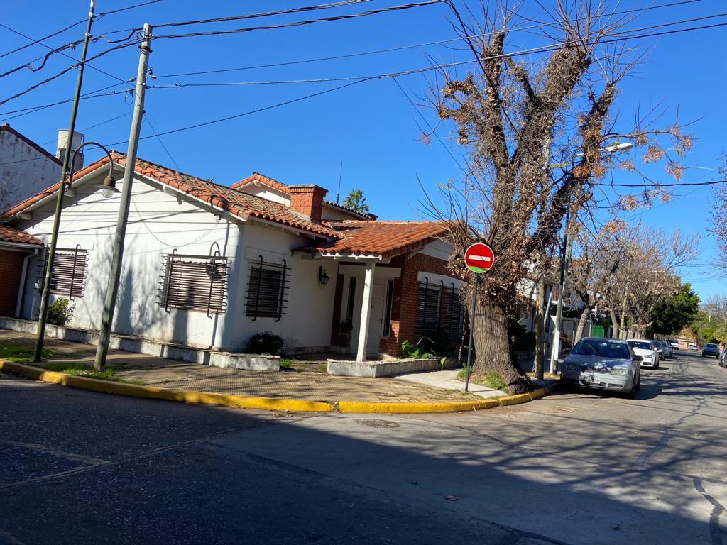 #4228179 | Venta | Casa | Punta Chica (Laura Pigliacampo Bienes Raices)