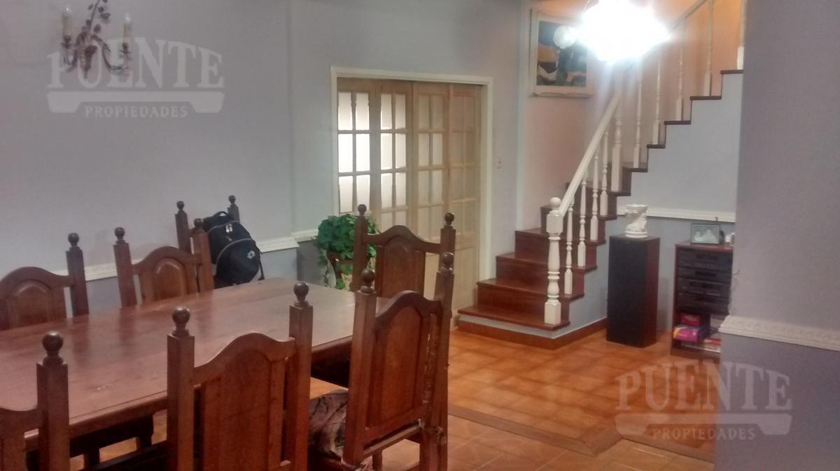 #793252 | Venta | Casa | Banfield (Puente Propiedades)