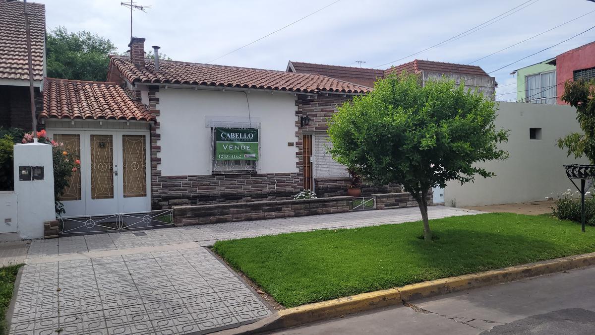 #5189001 | Venta | Casa | Lomas De Zamora (Cabello Propiedades)