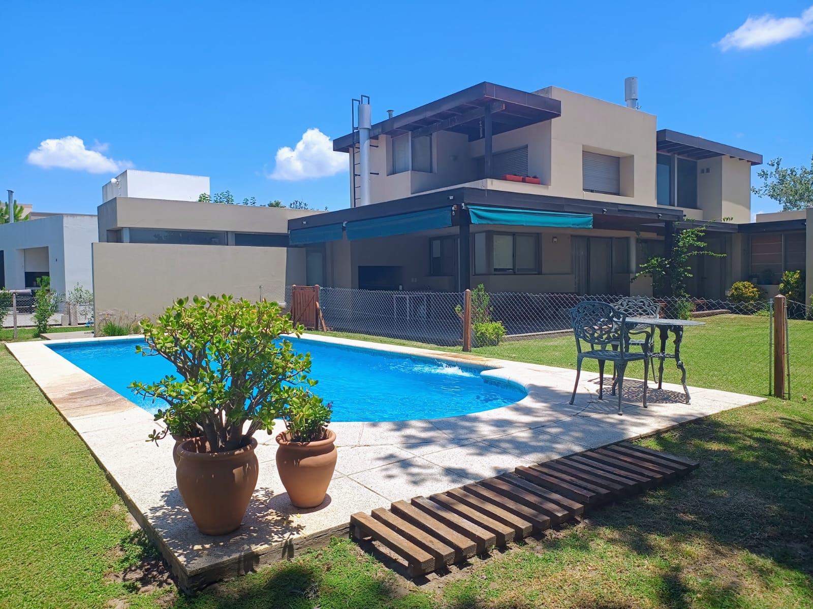 #5068953 | Sale | House | Roldan (RamirezLoy Propiedades)