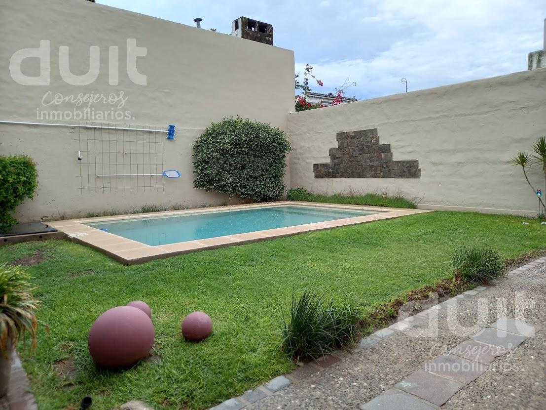 #5163067 | Venta | Casa | Alejandro Centeno (Duit Propiedades)