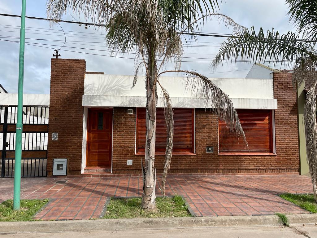 #4382323 | Venta | Casa | General Belgrano (DOBAÑO SERVICIOS INMOBILIARIOS)