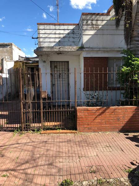 #1503605 | Venta | Casa | Lomas De Zamora (Marcelo Candel Propiedades)