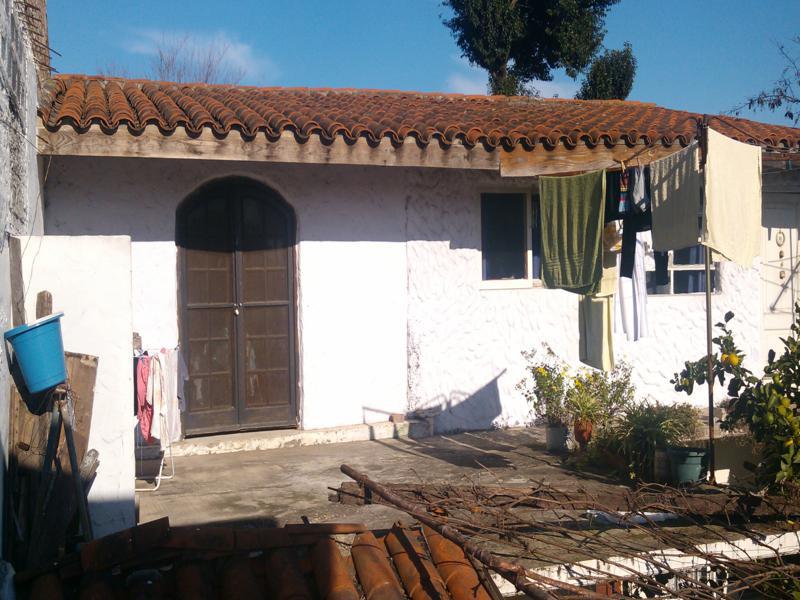 #670443 | Venta | Casa | Bella Vista (diego swirido negocios inmobiliarios)