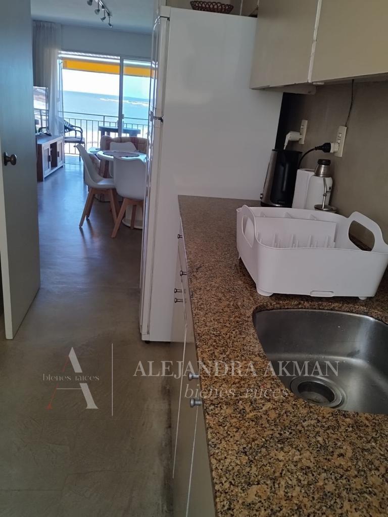 #5288967 | Alquiler Temporal | Departamento | Punta del Este (Alejandra Akman Negocios Inmobiliarios)