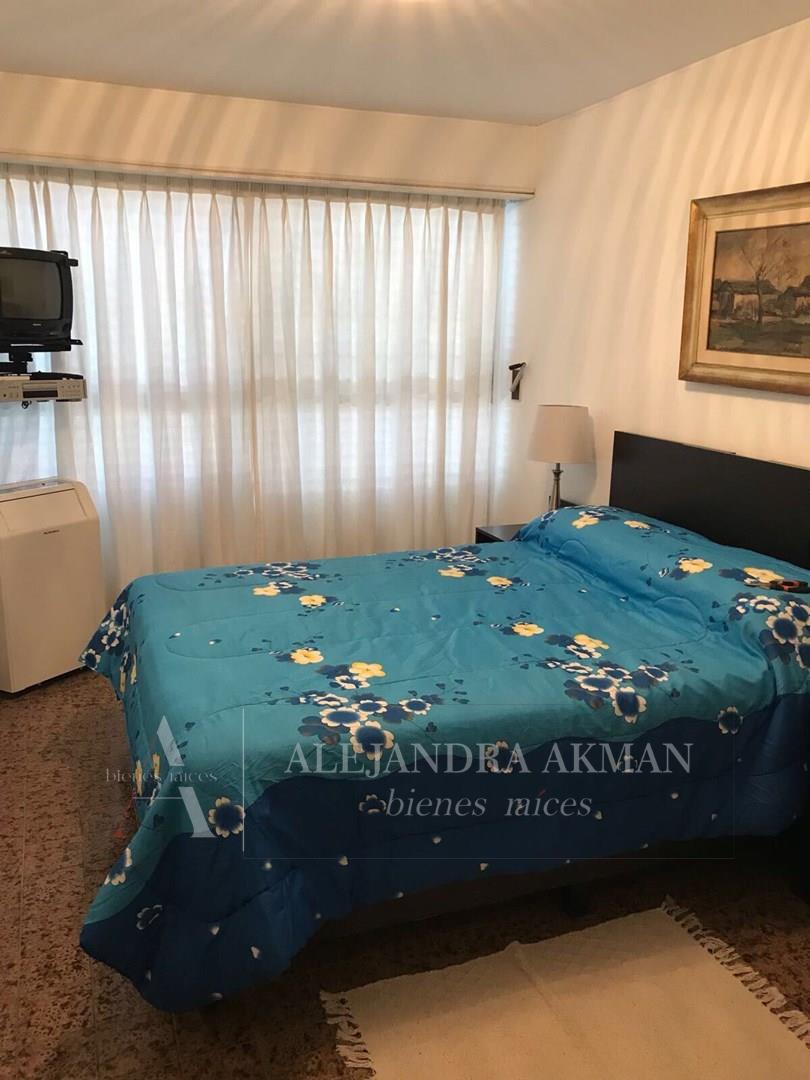 #5382379 | Alquiler | Departamento | Punta del Este (Alejandra Akman Negocios Inmobiliarios)