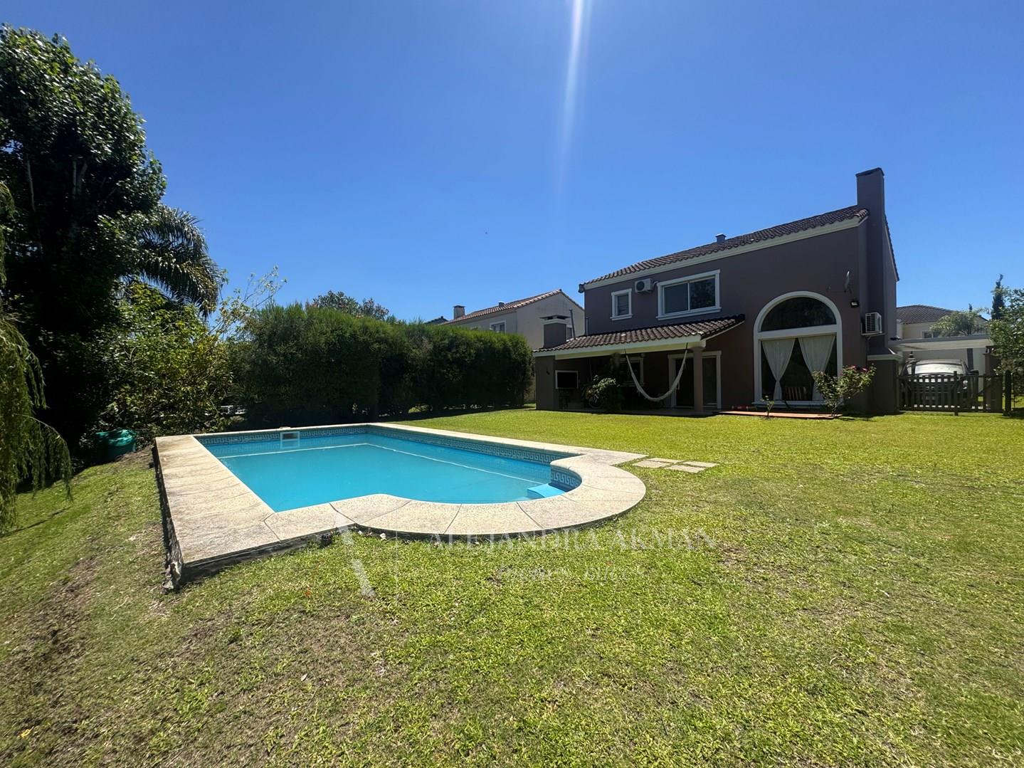 #5476465 | Alquiler | Casa | Argentina (Alejandra Akman Negocios Inmobiliarios)