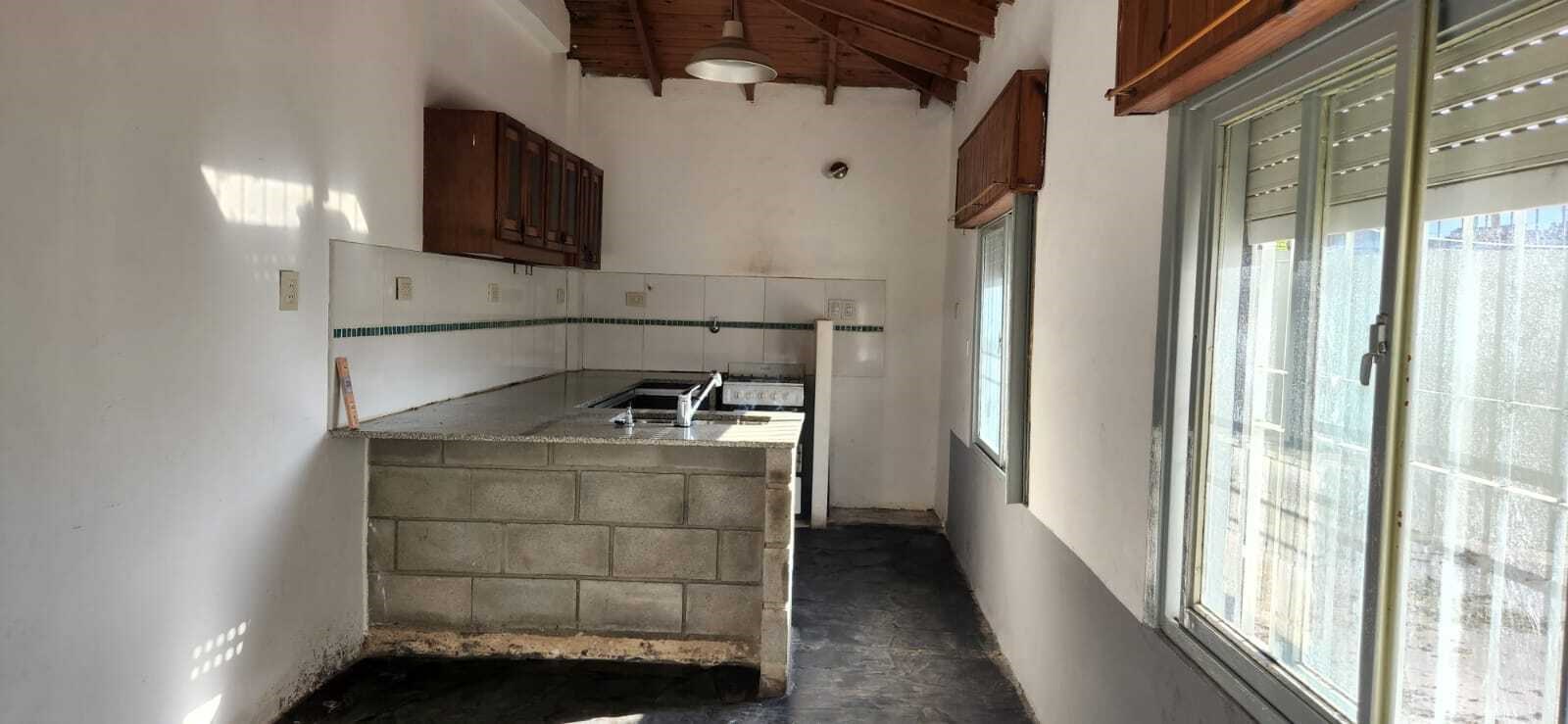 #5351559 | Venta | Casa | Ezpeleta Este (Abriola propiedades)