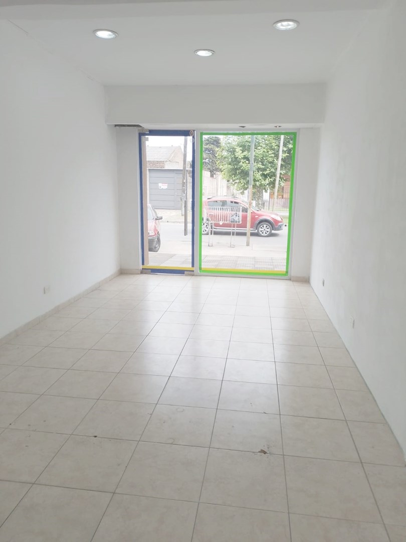 #5484298 | Alquiler | Local | Bernal Oeste (Abriola propiedades)