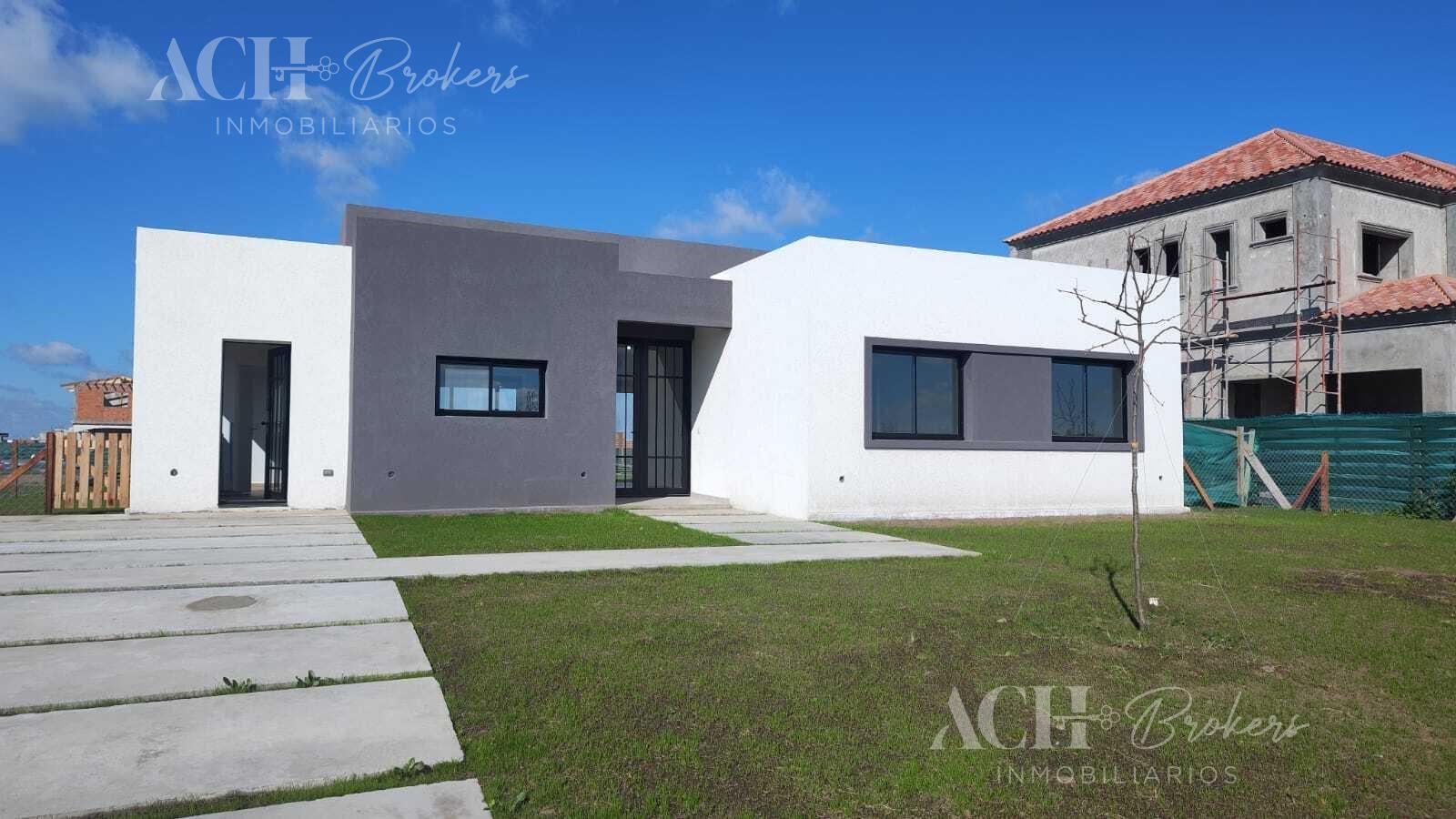#4996520 | Venta | Casa | Puertos del Lago (ACH Brokers Inmobiliarios)