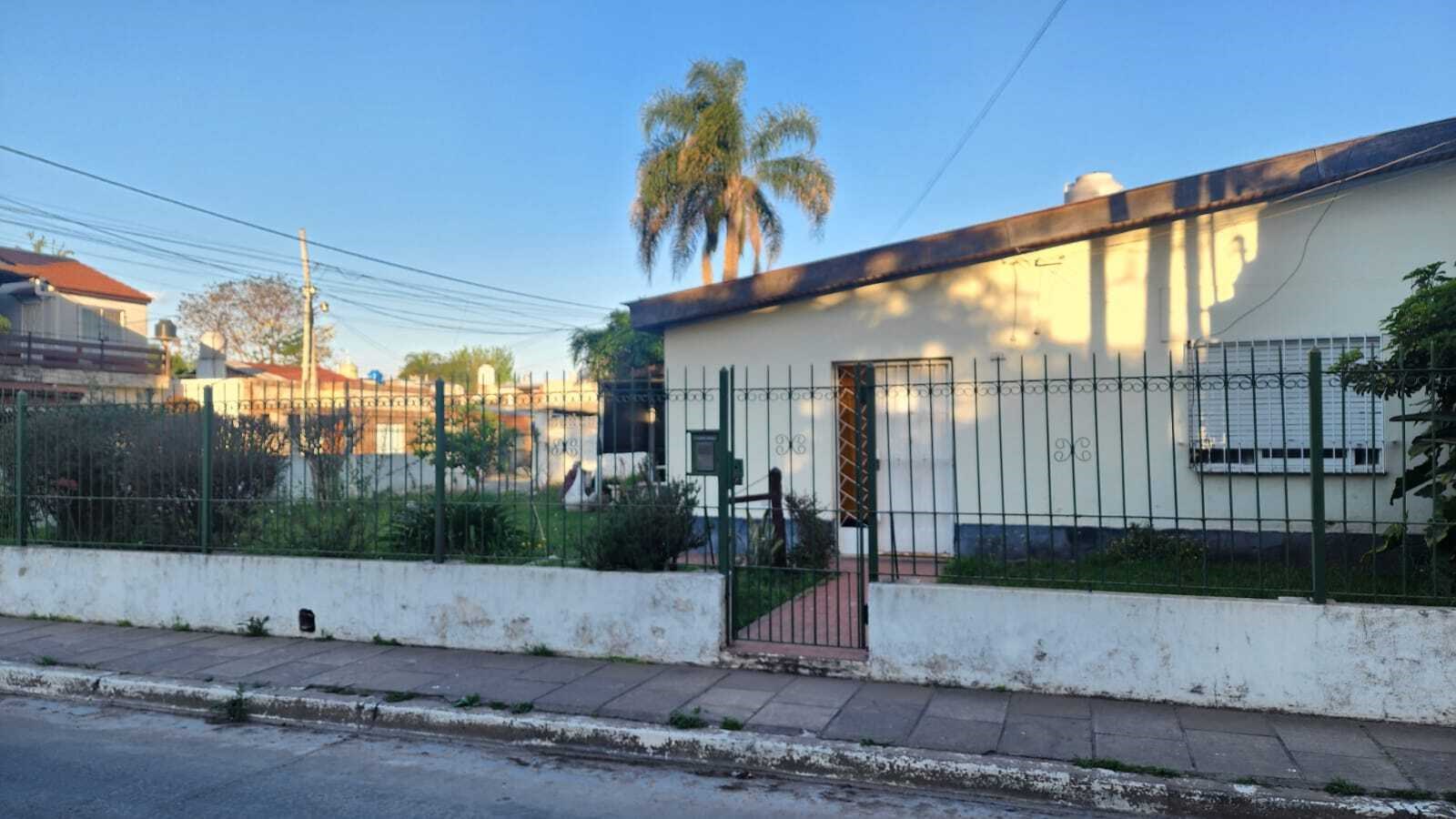 #5410466 | Alquiler | Casa | Libertad (Castro Bienes Raices)