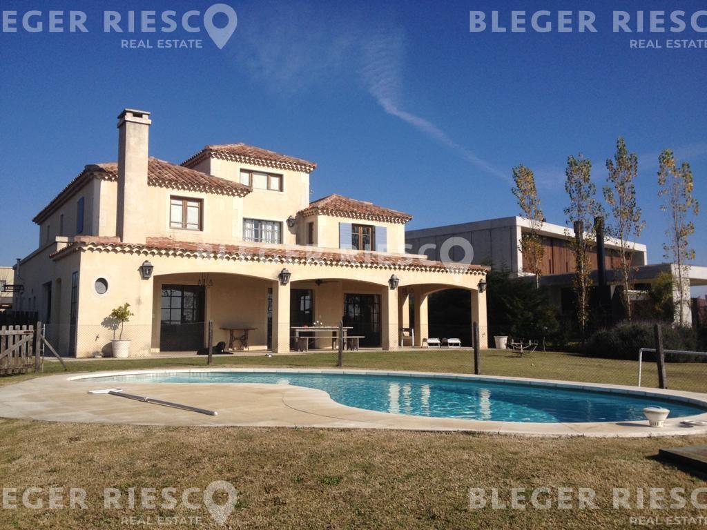 #4573136 | Alquiler Temporal | Casa | San Marco (Bleger-Riesco Real State)