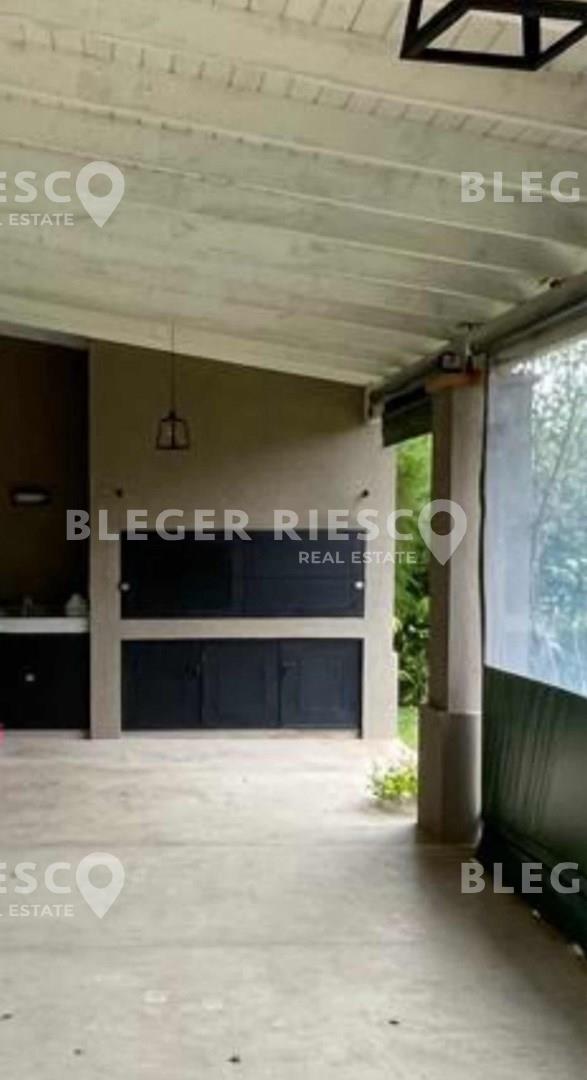 #5078623 | Alquiler | Casa | Los Lagos (Bleger-Riesco Real State)