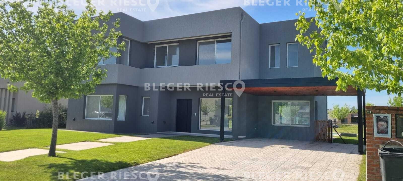 #3300999 | Sale | House | Acacias Blancas (Bleger-Riesco Real State)