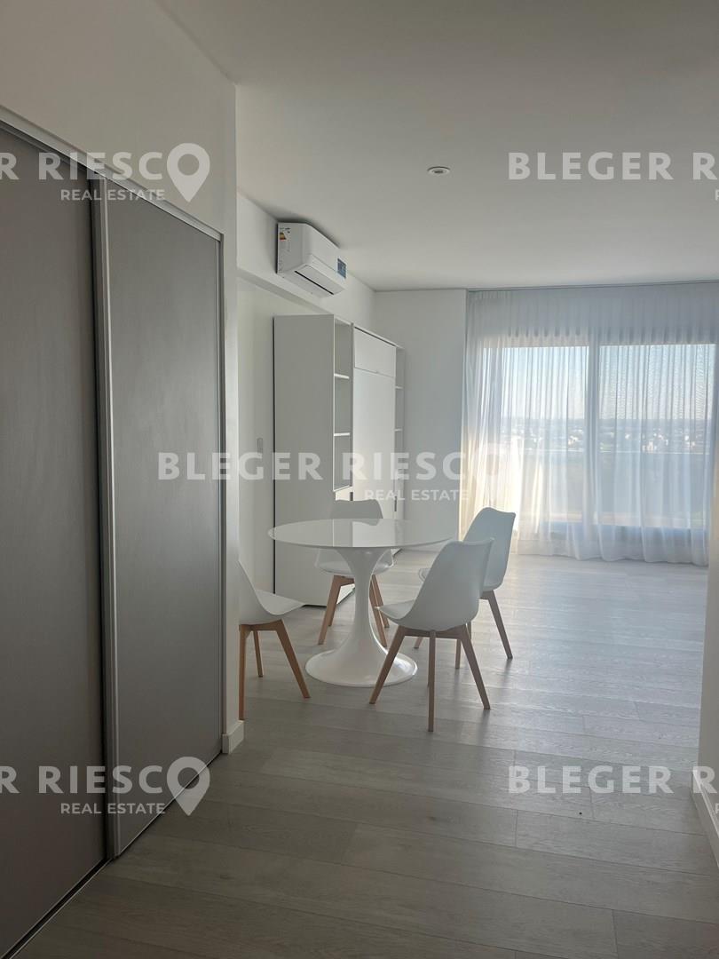 #5106797 | Alquiler | Departamento | Remeros Plaza (Bleger-Riesco Real State)