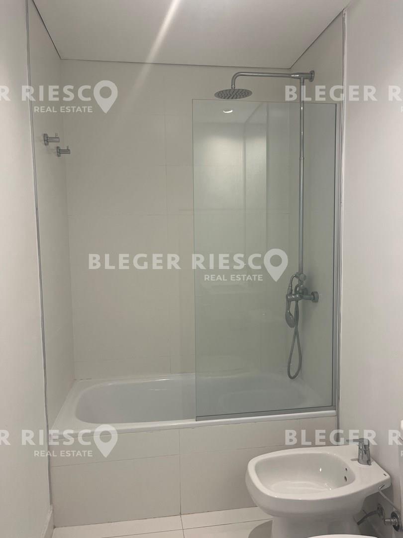 #5106797 | Alquiler | Departamento | Remeros Plaza (Bleger-Riesco Real State)