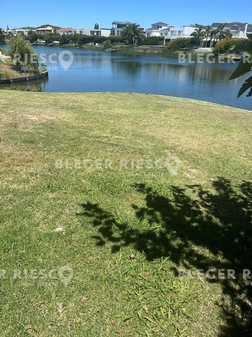 #4899488 | Sale | Lot | Los Lagos (Bleger-Riesco Real State)