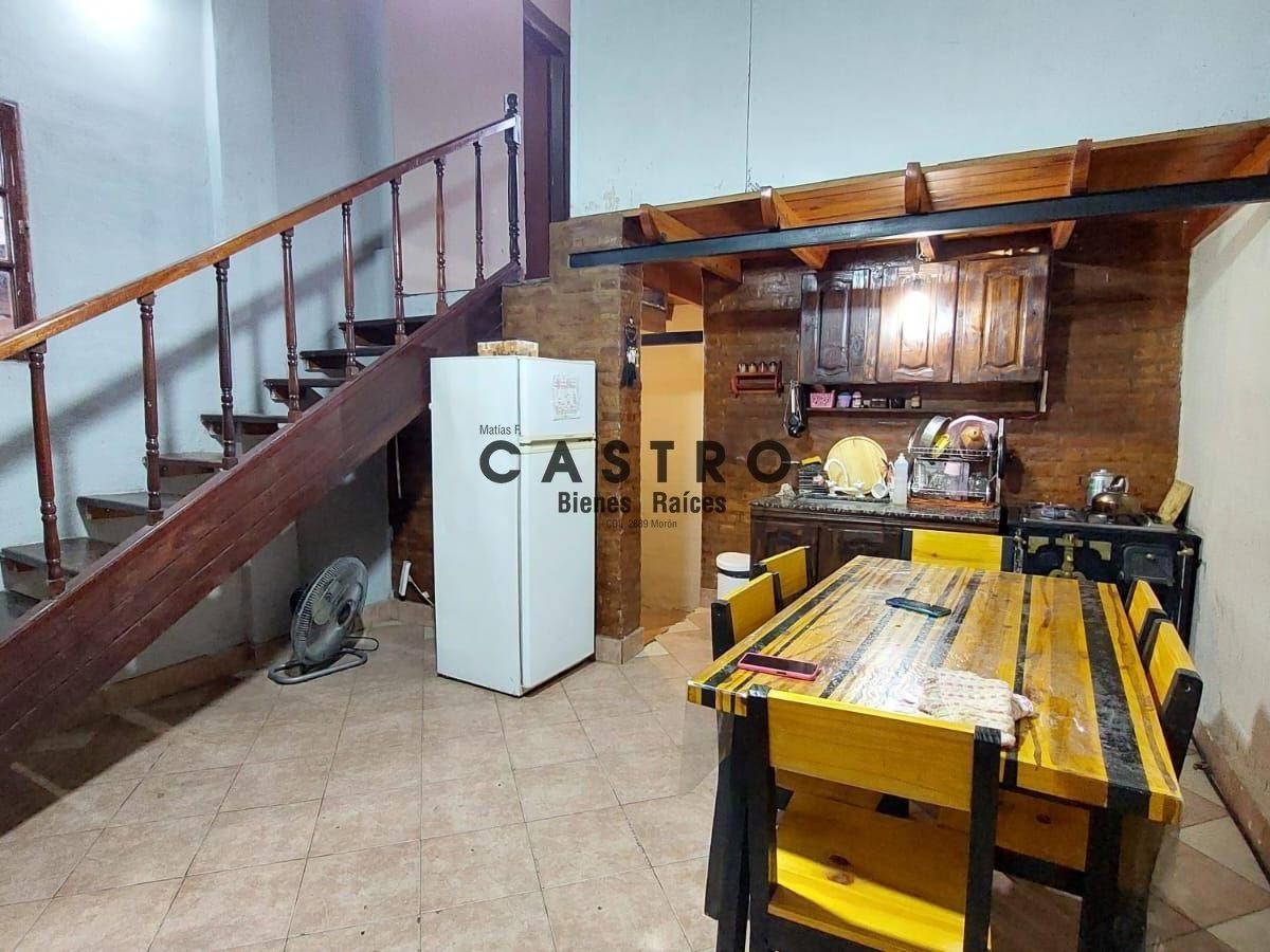 #4374009 | Sale | House | Libertad (Castro Bienes Raices)