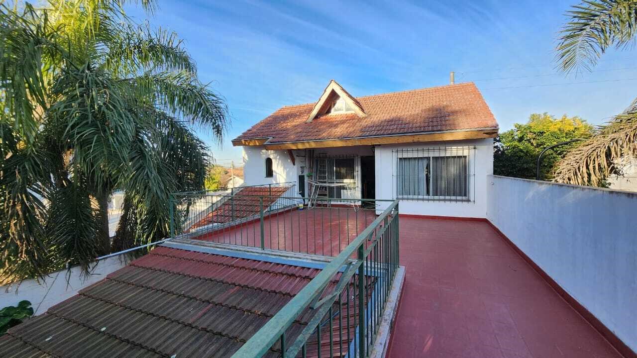 #5315429 | Venta | Casa | Merlo (Castro Bienes Raices)