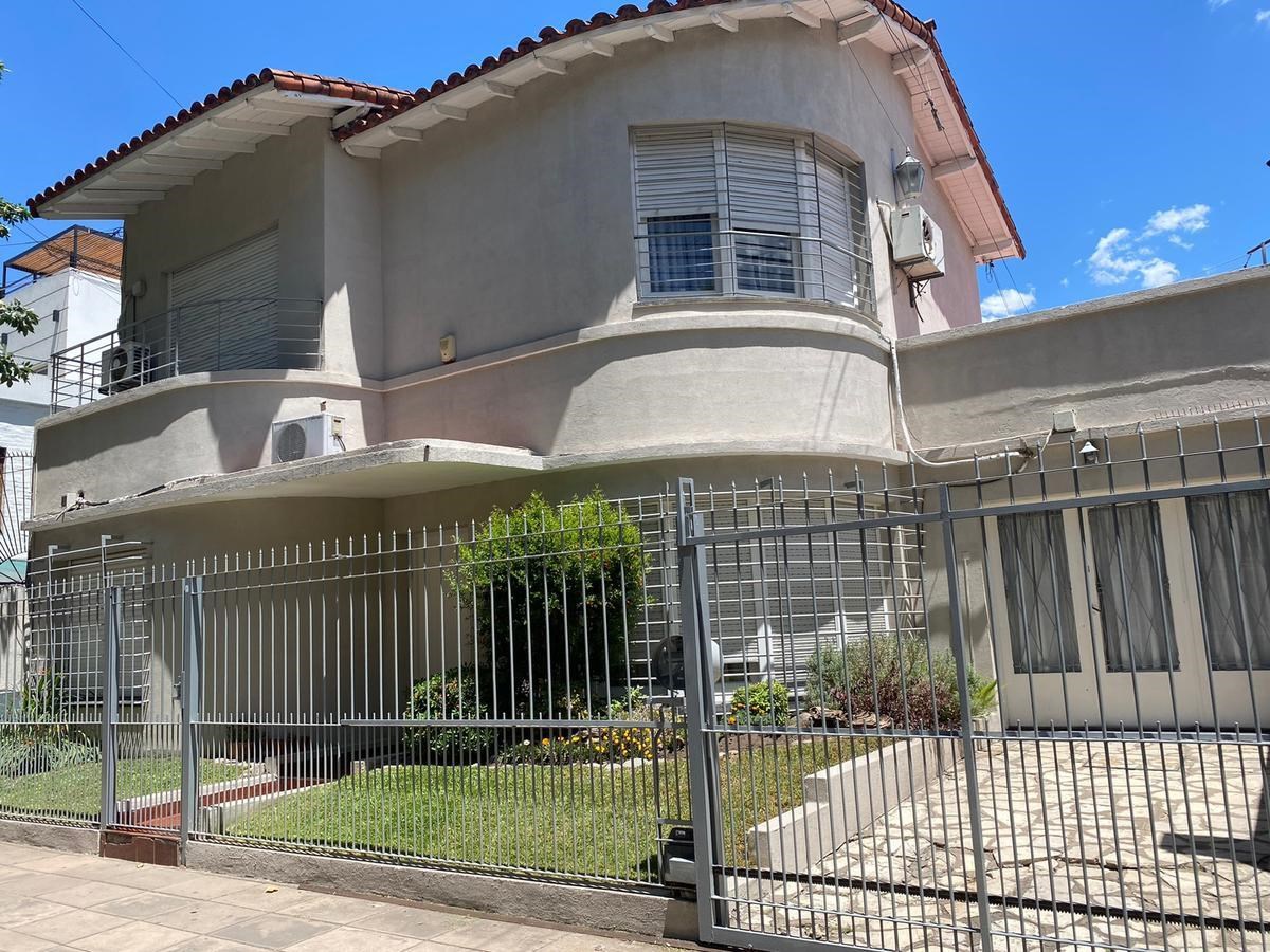 #5424235 | Venta | Casa | Merlo (Castro Bienes Raices)