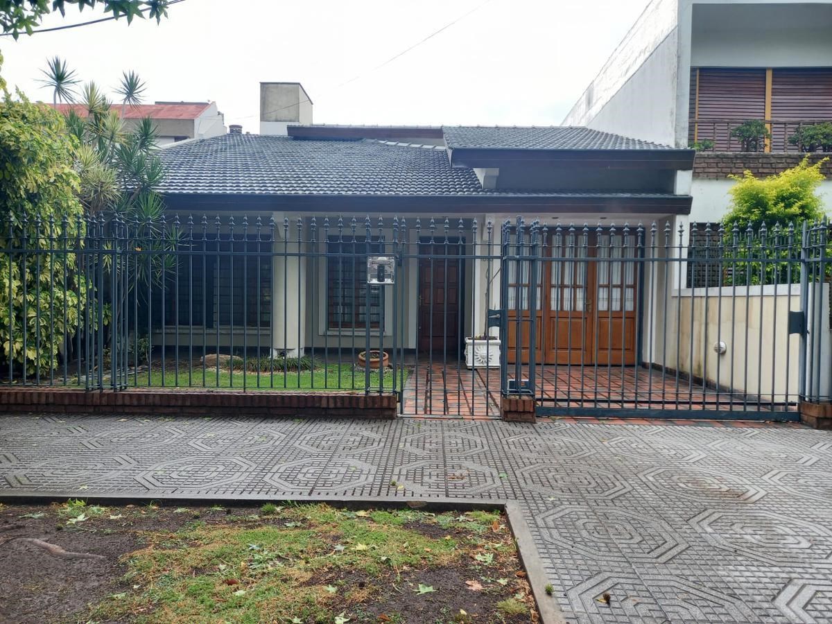 #5424803 | Venta | Casa | Merlo (Castro Bienes Raices)