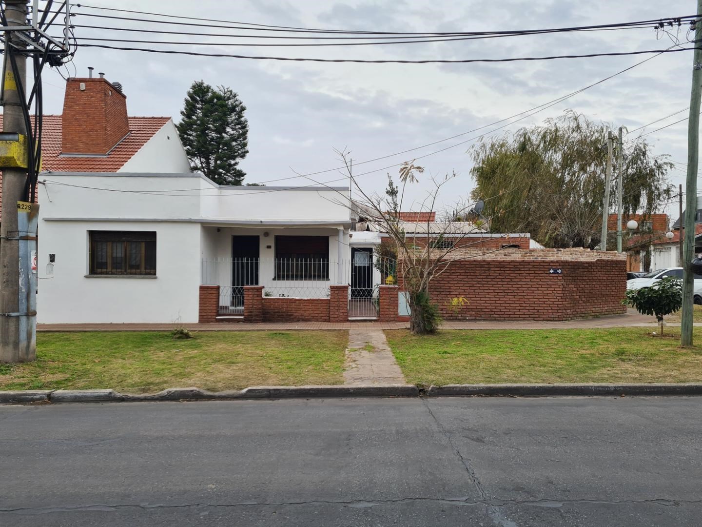 #3159094 | Sale | House | Quilmes Oeste (Claudio Goñi Inmobiliaria)