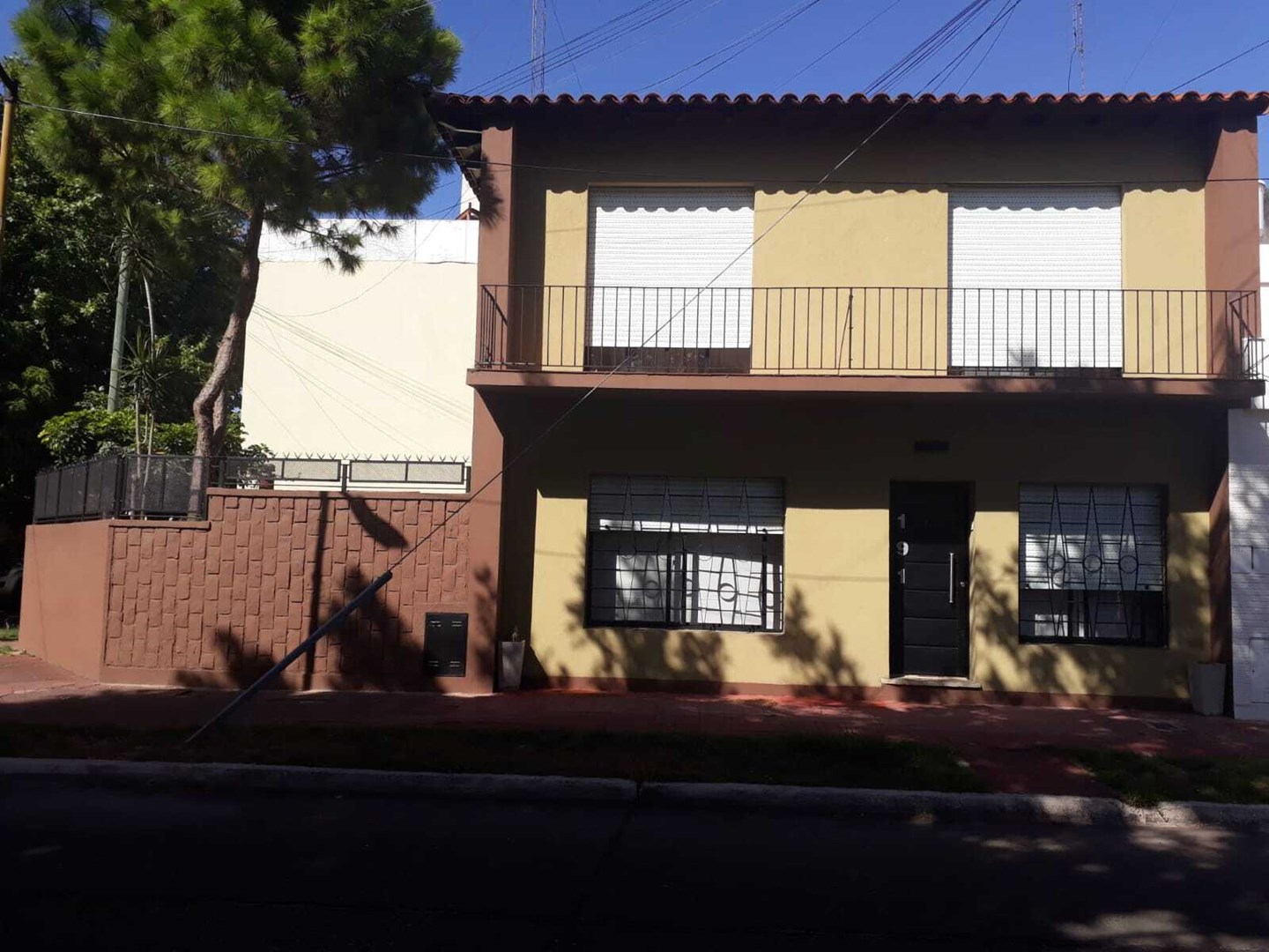 #3761246 | Sale | House | Quilmes Oeste (Claudio Goñi Inmobiliaria)