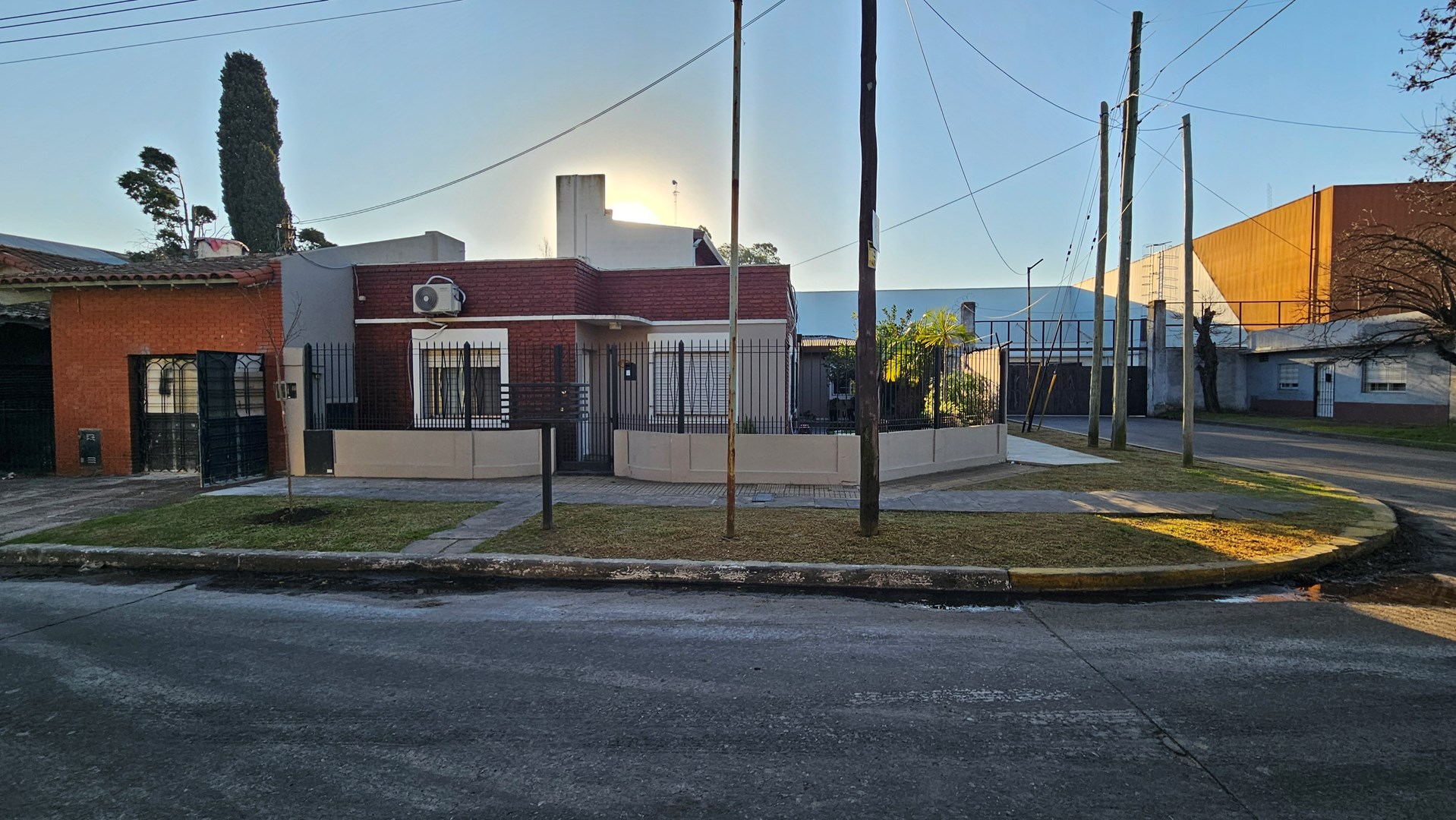 #5371204 | Venta | Casa | Quilmes Oeste (Claudio Goñi Inmobiliaria)