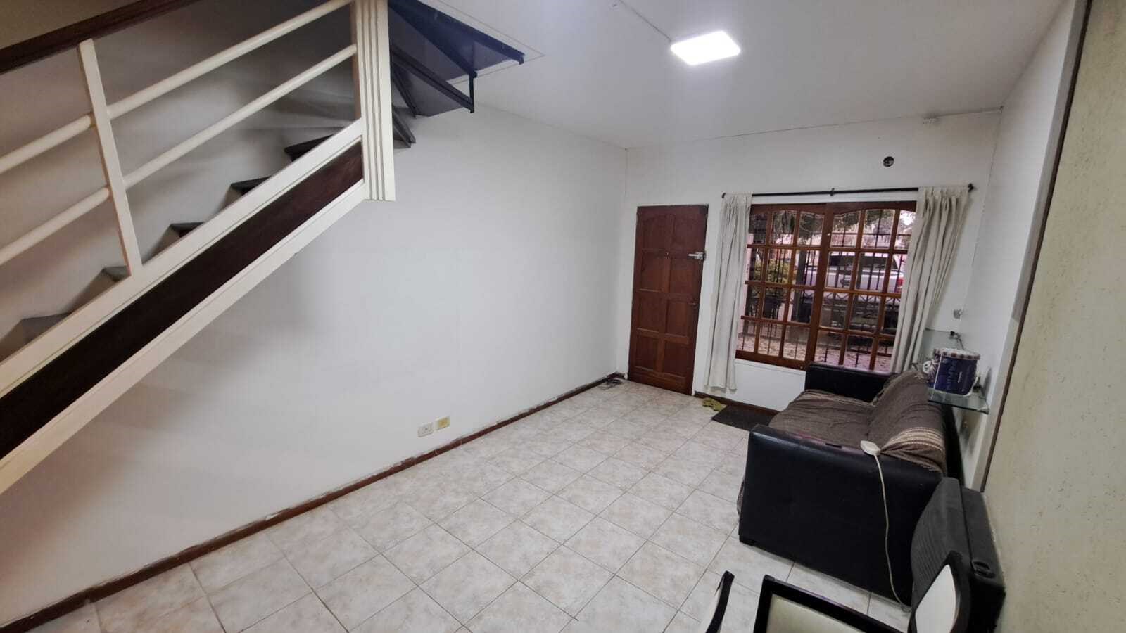 #5350708 | Venta | Casa | Villa Sarmiento (COELLA PROPIEDADES)