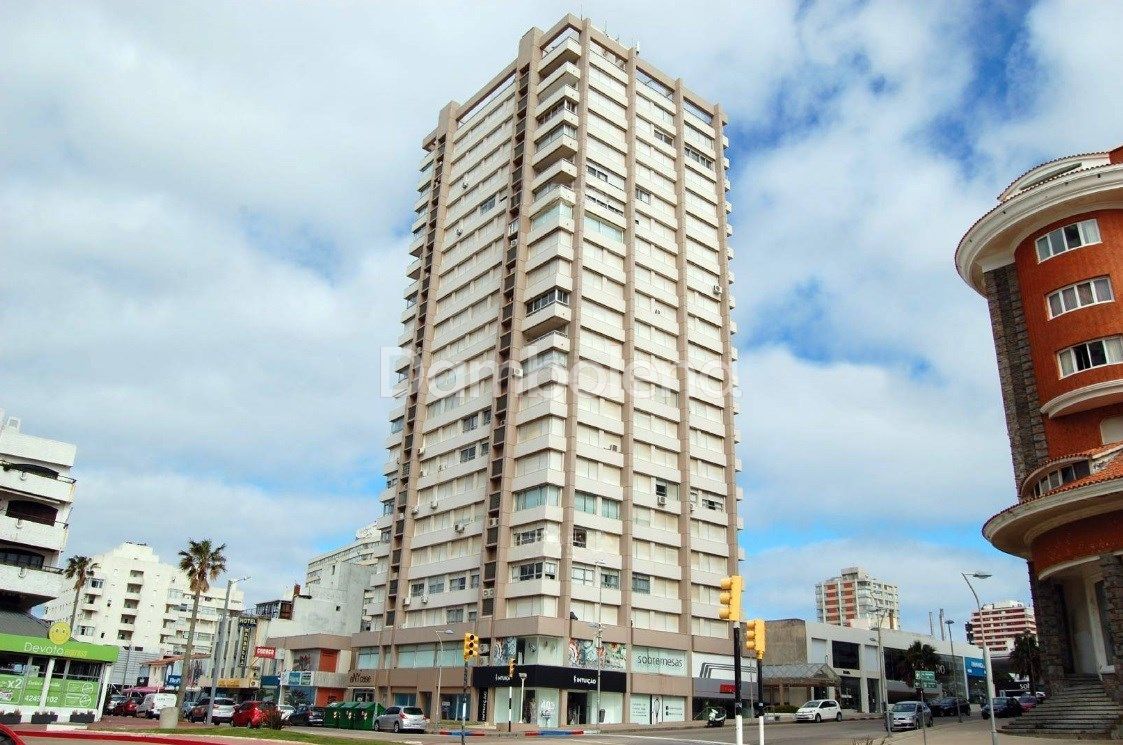 #1765378 | Venta | Departamento | Punta del Este (Dambolena)