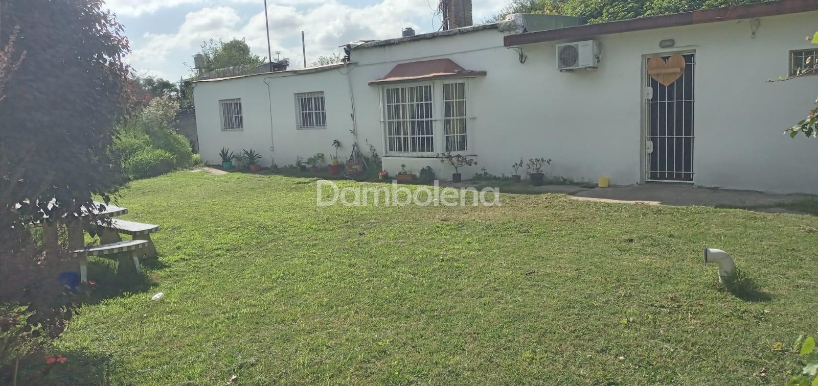 #2521398 | Sale | House | La Reja (Dambolena)