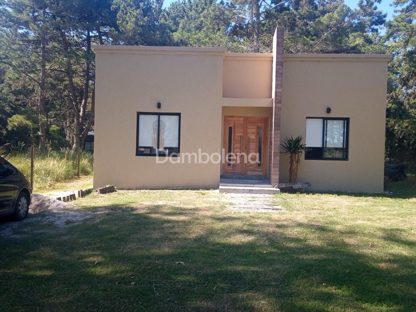 #5013673 | Venta | Casa | Costa Del Este (Dambolena)