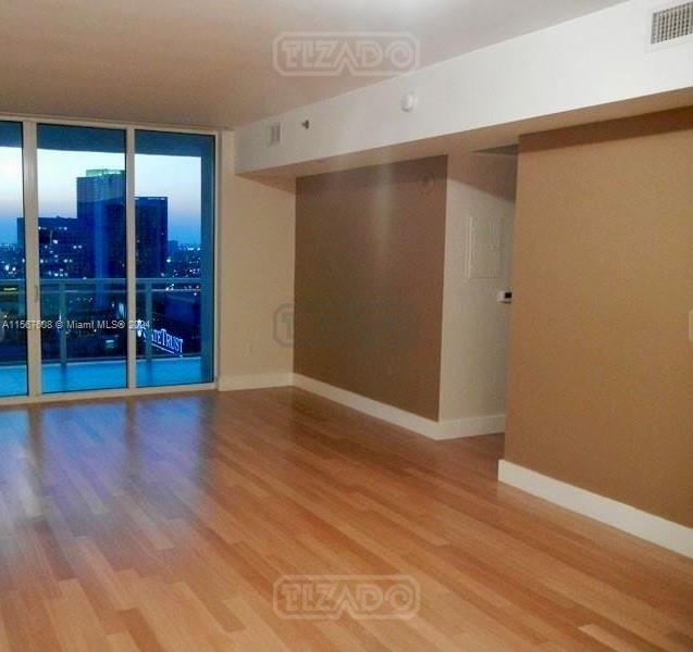 #5428968 | Venta | Departamento | Miami (Tizado)