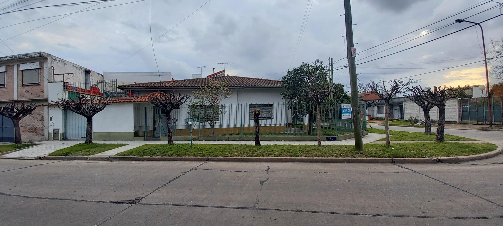 #3313056 | Venta | Casa | Quilmes (Goldstrom Propiedades)