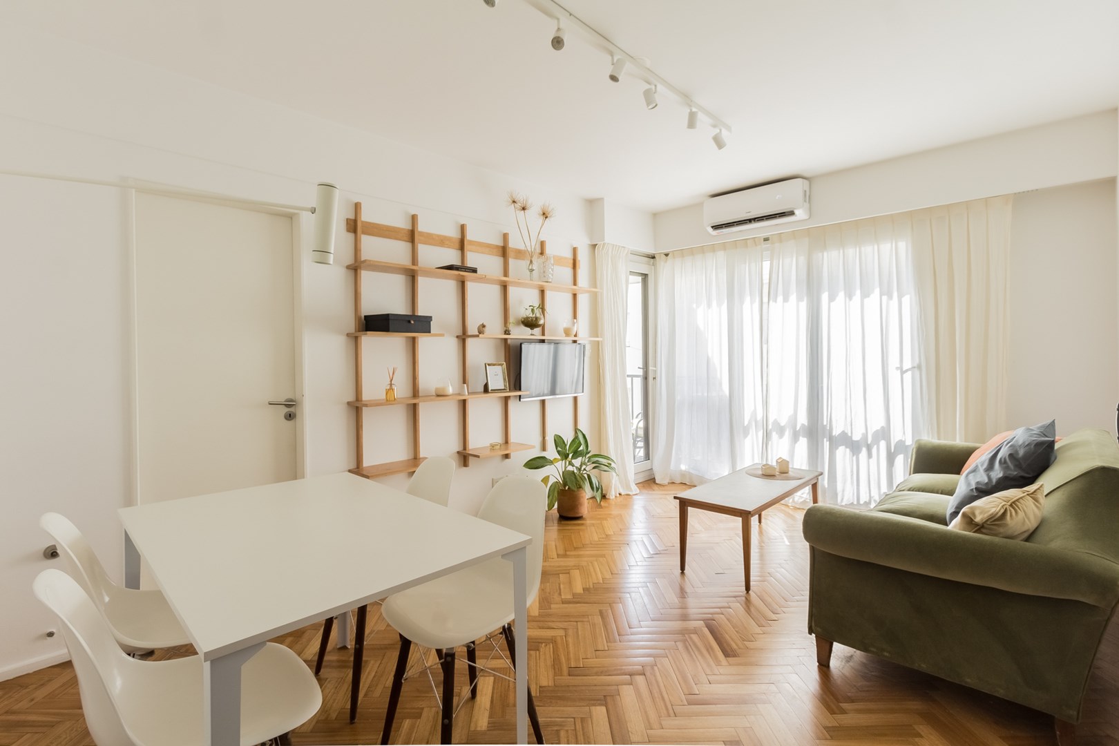 #5350730 | Alquiler Temporal | Departamento | Recoleta (Home54 SAS)