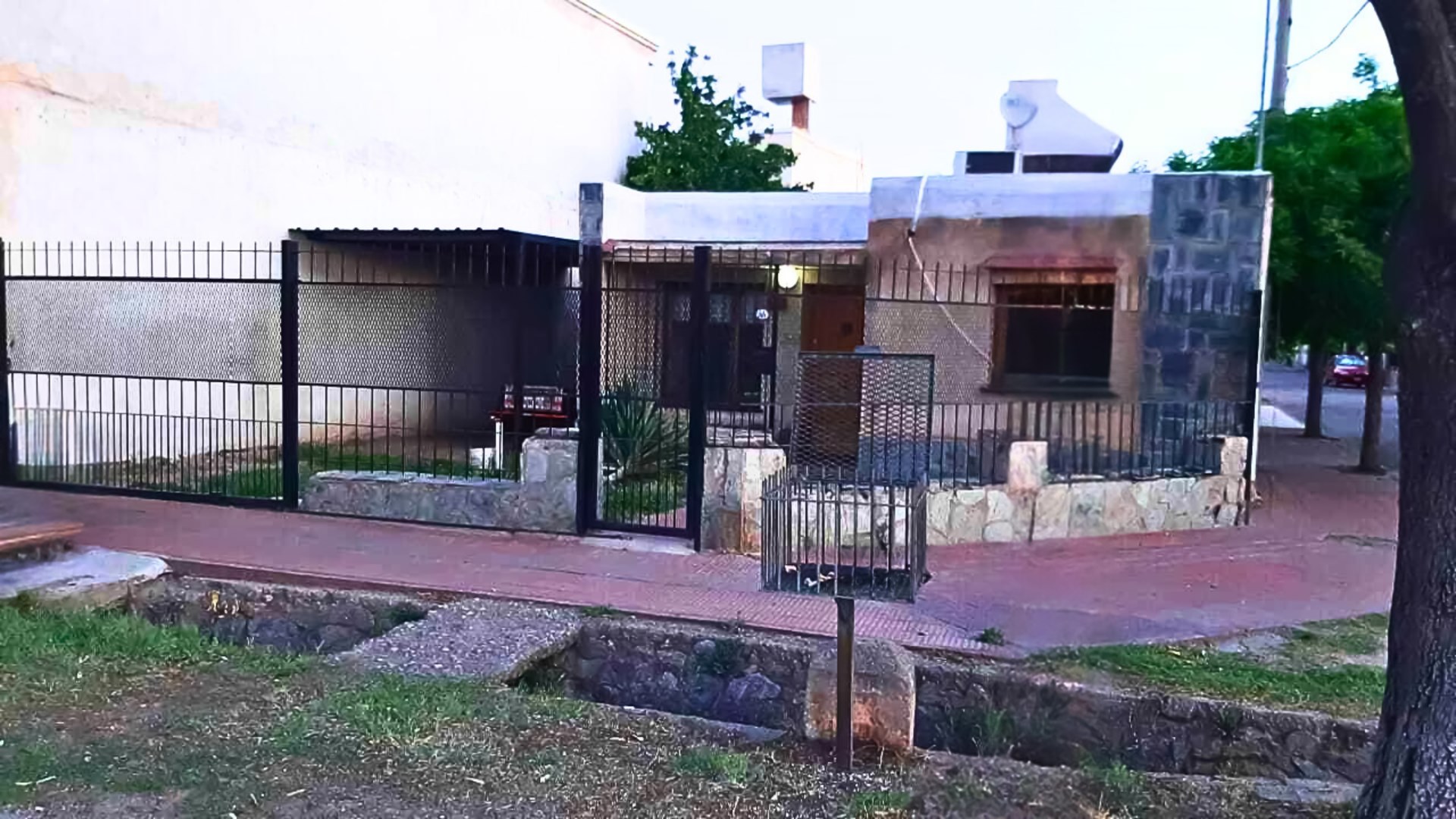 #5245503 | Sale | House | San Luis (Inmoluc Negocios Innmobiliarios)