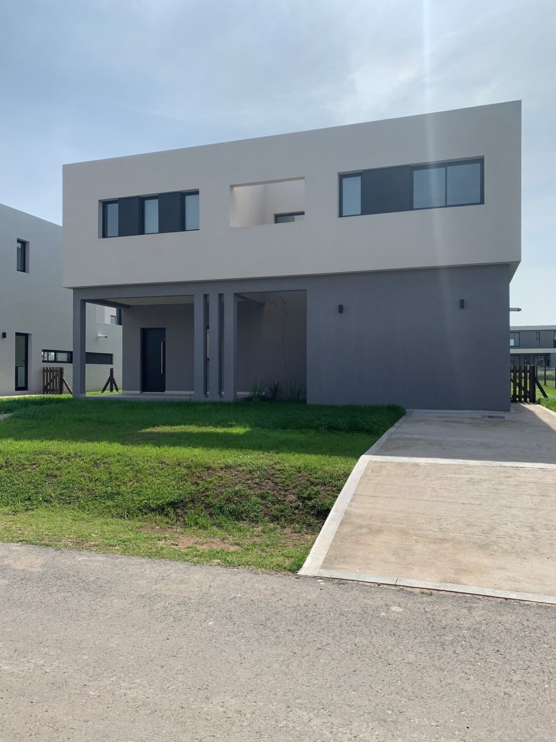 #5389062 | Alquiler | Casa | El Manantial (Coseglia Propiedades)